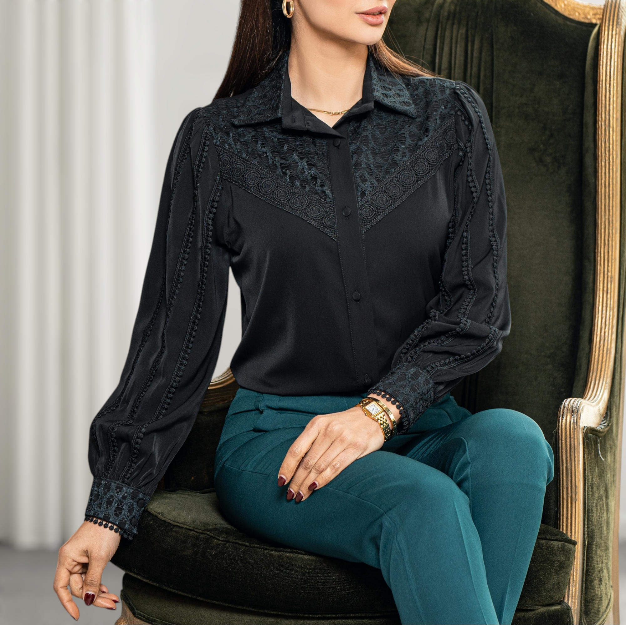 شومیز مشکی یقه دار